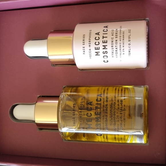 Mecca cosmetics face oil and serum - Picture 2 of 3